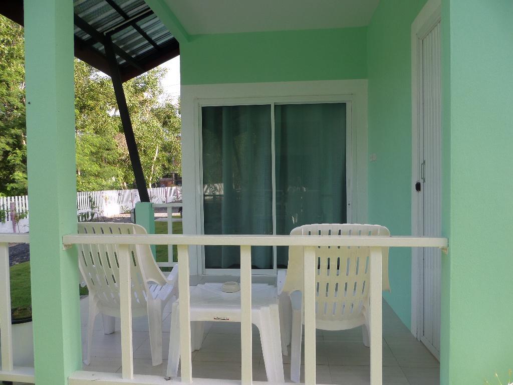Lanta Triple Novel Hotel Ko Lanta Exterior foto