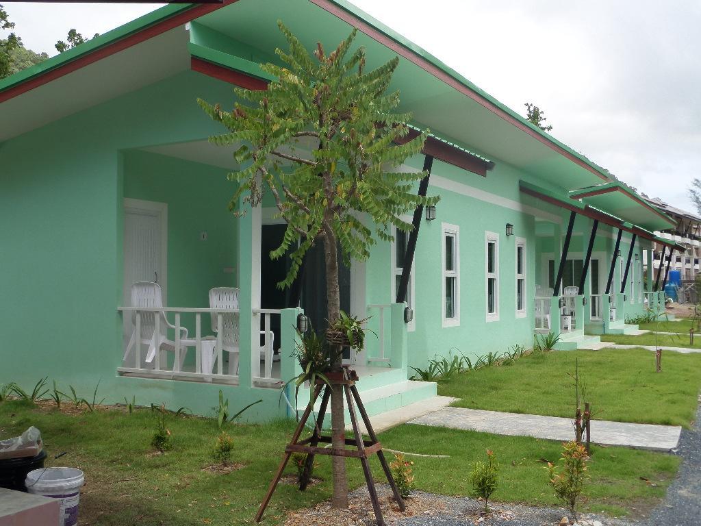 Lanta Triple Novel Hotel Ko Lanta Exterior foto