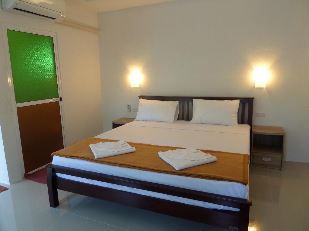 Lanta Triple Novel Hotel Ko Lanta Exterior foto