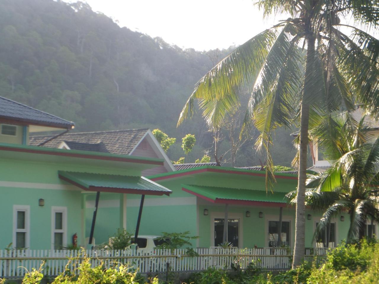 Lanta Triple Novel Hotel Ko Lanta Exterior foto