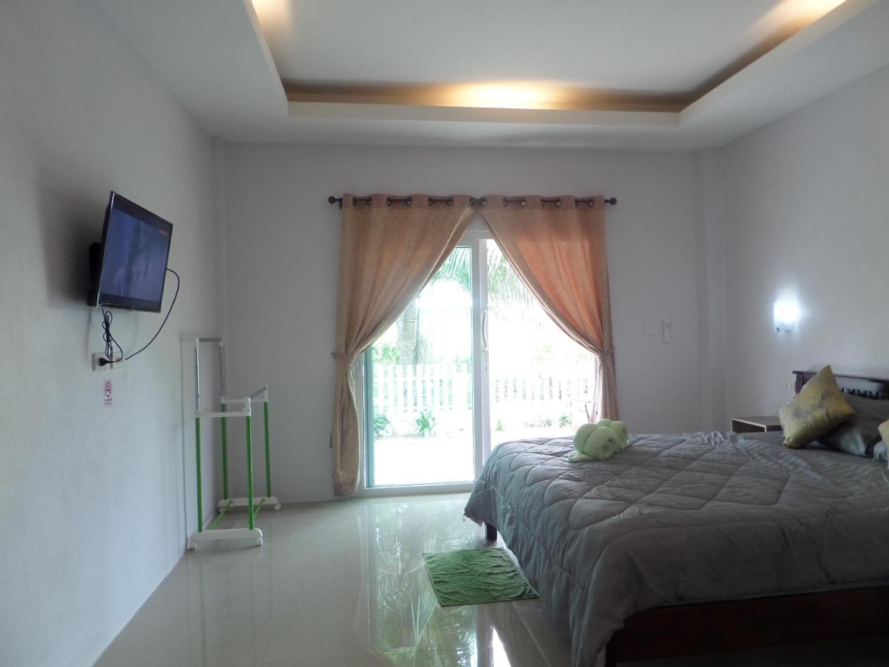 Lanta Triple Novel Hotel Ko Lanta Exterior foto